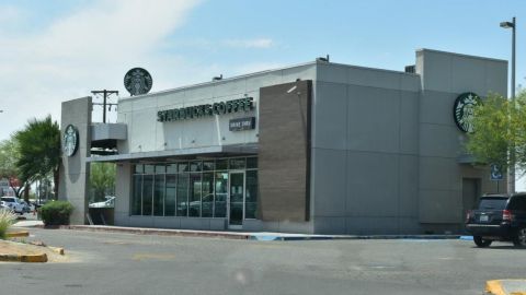 Empleados de Starbaucks con Covid-19