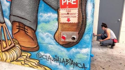 FOTOS: Pintan mural de más de 40 metros para inspirar a trabajadores de la salud