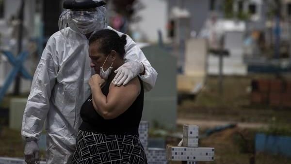 Muertos por Covid-19 superan los 300 mil en todo el mundo