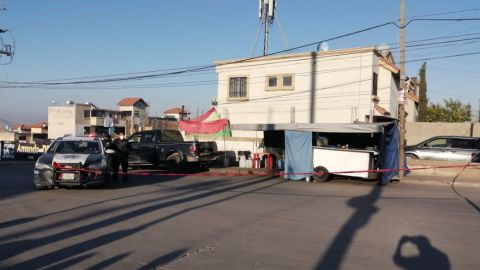 Balean a 3 personas en puesto de birria