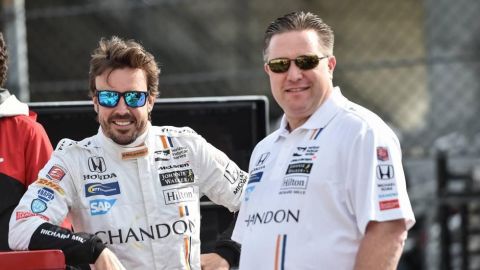 Zak Brown duda de que a Alonso le interese fichar por Renault en 2021