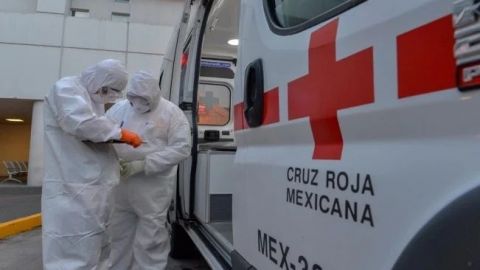 Agreden a paramédicos de Cruz Roja por muerte de paciente con Covid-19