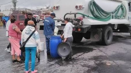 Preparan reparto de agua en pipa en Ensenada
