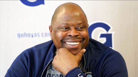 Patrick Ewing dio positivo por coronavirus