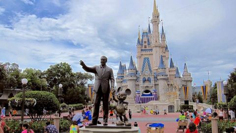 Disney presentará plan para reabrir sus parques temáticos en Florida