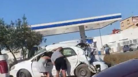VIDEO: Fuerte choque de autos en Vía Rápida Oriente