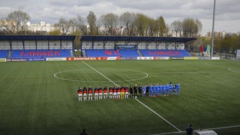 Técnico de Leicester revela que padeció COVID-19 por semanas