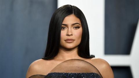Forbes le quita el título de "billonaria" a Kylie Jenner por sus "mentiras"