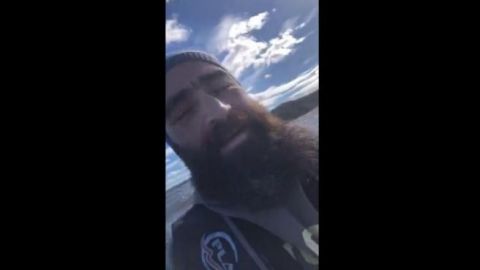 VIDEO: Hombre graba sus últimos minutos de vida, tras perderse en el mar