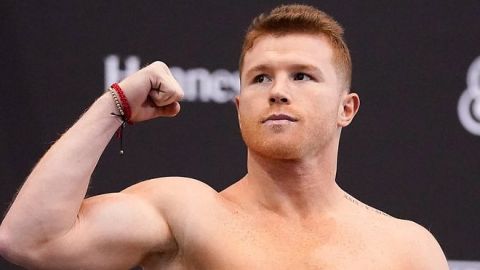 "Canelo" Álvarez regresaría en septiembre ante Derevyanchenko