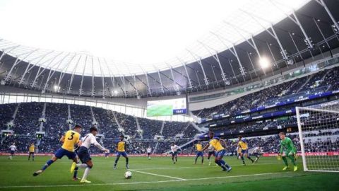 Tottenham pide prestado 220 millones de dólares