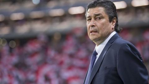 Tena dice que Chivas no contratará refuerzos