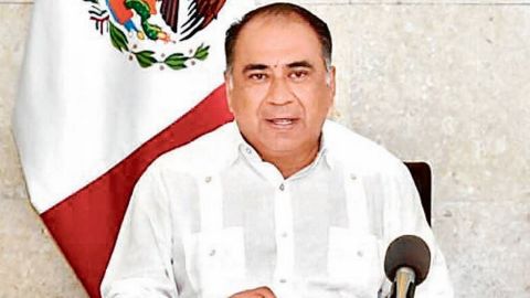 Héctor Astudillo, gobernador de Guerrero, da positivo a Covid-19
