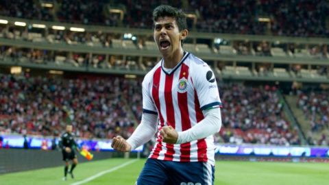 Macías está enfocado en Chivas, afirma Brizuela