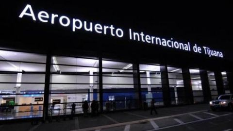 Pide Jaime Bonilla a López Obrador cancelar concesión de aeropuerto de Tijuana