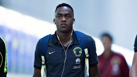 Renato Ibarra reportó con América; entró por la puerta de atrás