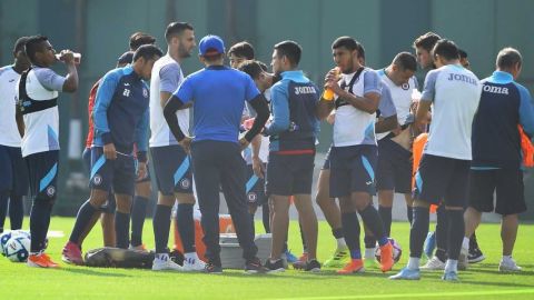 Cruz Azul anuncia caso positivo a Covid-19