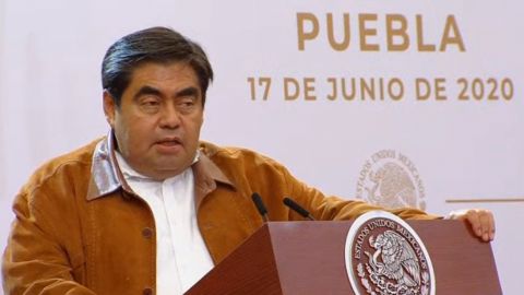 ''Satisfecho por logros en seguridad pública en Puebla'', asegura Barbosa