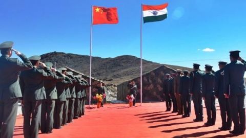 La India y China acuerdan una manejo ''responsable'' de la crisis fronteriza