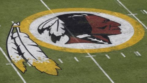 Debate sobre racismo revive polémica alrededor de Redskins