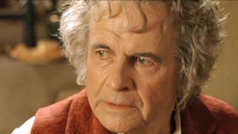 Fallece Ian Holm, quien interpretó a Bilbo Bolsón en ''El señor de los anillos''