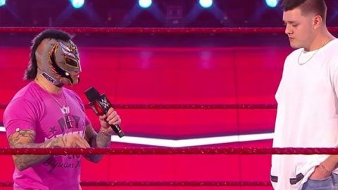 Rey Mysterio regresa a Monday Night Raw