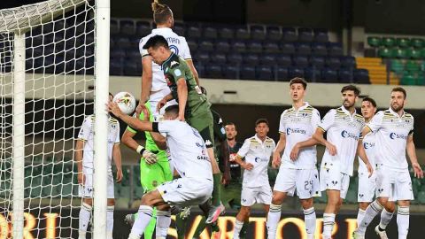 'Chucky' Lozano reaparece con gol en triunfo del Nápoles