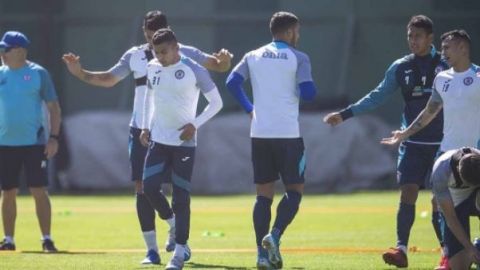 Cruz Azul sale de la CDMX para continuar pretemporada