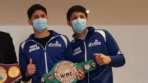 Hermanos Aguilar salen victoriosos en retorno al box