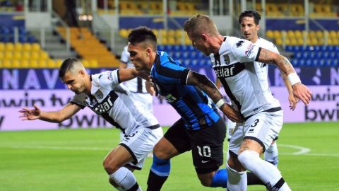 Un Inter gris remonta en tres minutos y gana en Parma