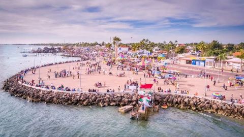 ¡IRRESPONSABLES! Saturan playas de Sinaloa durante el fin de semana
