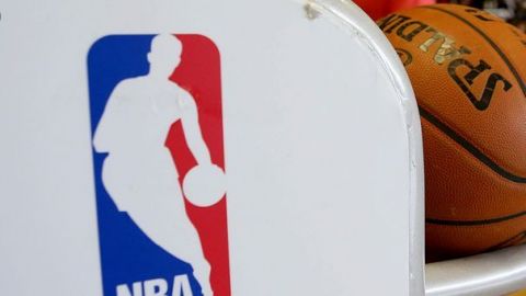 NBA pintará sus duelas con la frase "Black Lives Matter"
