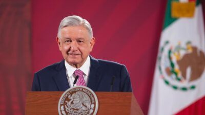 López Obrador alista denuncias contra empresas energéticas por fraude