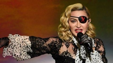 FOTO: Madonna luce su cuerpo semidesnudo en redes