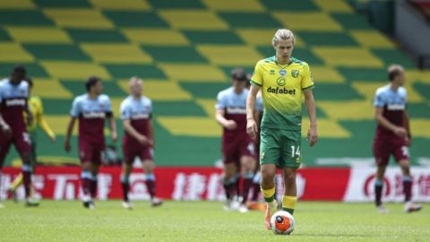 Norwich cae 4-0 ante West Ham, se va al descenso