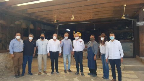 Restauranteros verifican seguridad e higiene en el Valle de Guadalupe