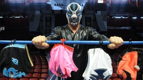 Atlantis cumple 37 años en la lucha libre, en la mira de sus rivales