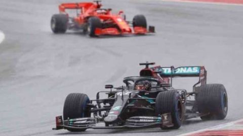 Hamilton pide a Ferrari hacer más contra el racismo