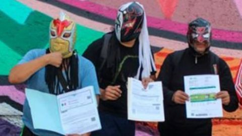 Luchadores recibieron apoyo de la Comisión de Lucha Libre