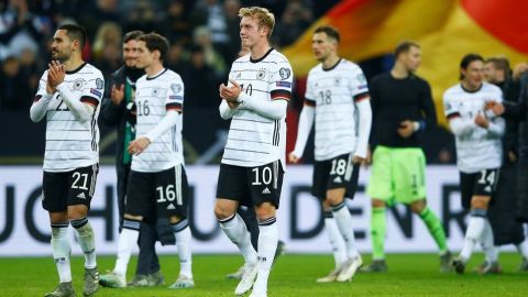 Alemania plantea permitir público en partido contra España