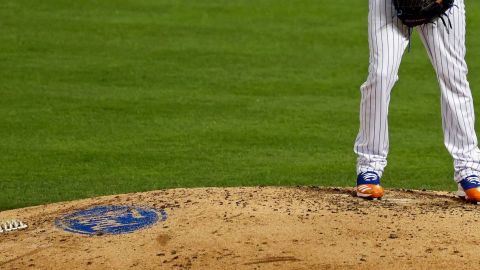 MLB permite publicidad en el terreno de juego