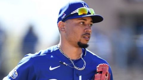 Betts y Dodgers negocian extensión