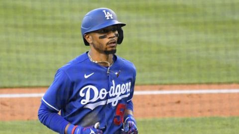 Oficial: Betts firma extensión con los Dodgers