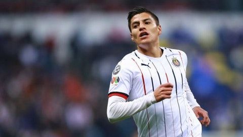 Ronaldo Cisneros confirma ser uno de los contagiados en Chivas