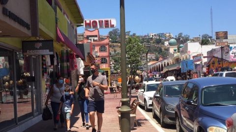 Aumenta movilidad en Ensenada; hacen caso omiso a seguir en casa