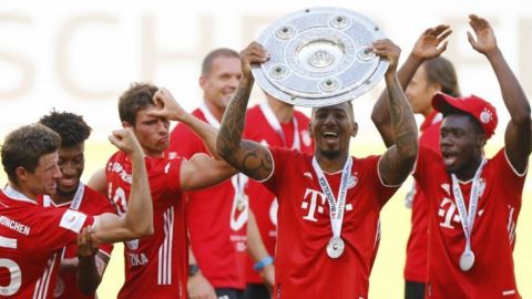 Boateng narra a compañeros de Bayern su dolor por el racismo