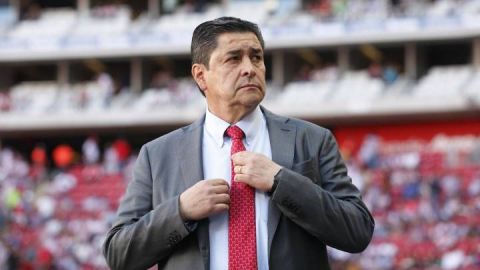 Luis Fernando Tena está de regreso con Chivas