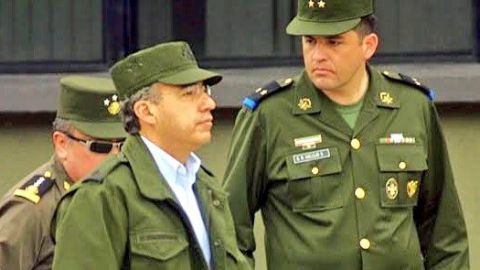 Rechaza Calderón a vía armada pide un cambio pacífico y democrático
