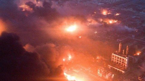 ¡Nuevo Chernobyl! Reportan explosión en fábrica de productos químicos en China