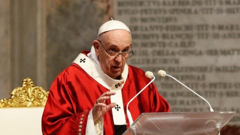 El papa llama a la comunidad internacional a ayudar a Líbano a superar crisis